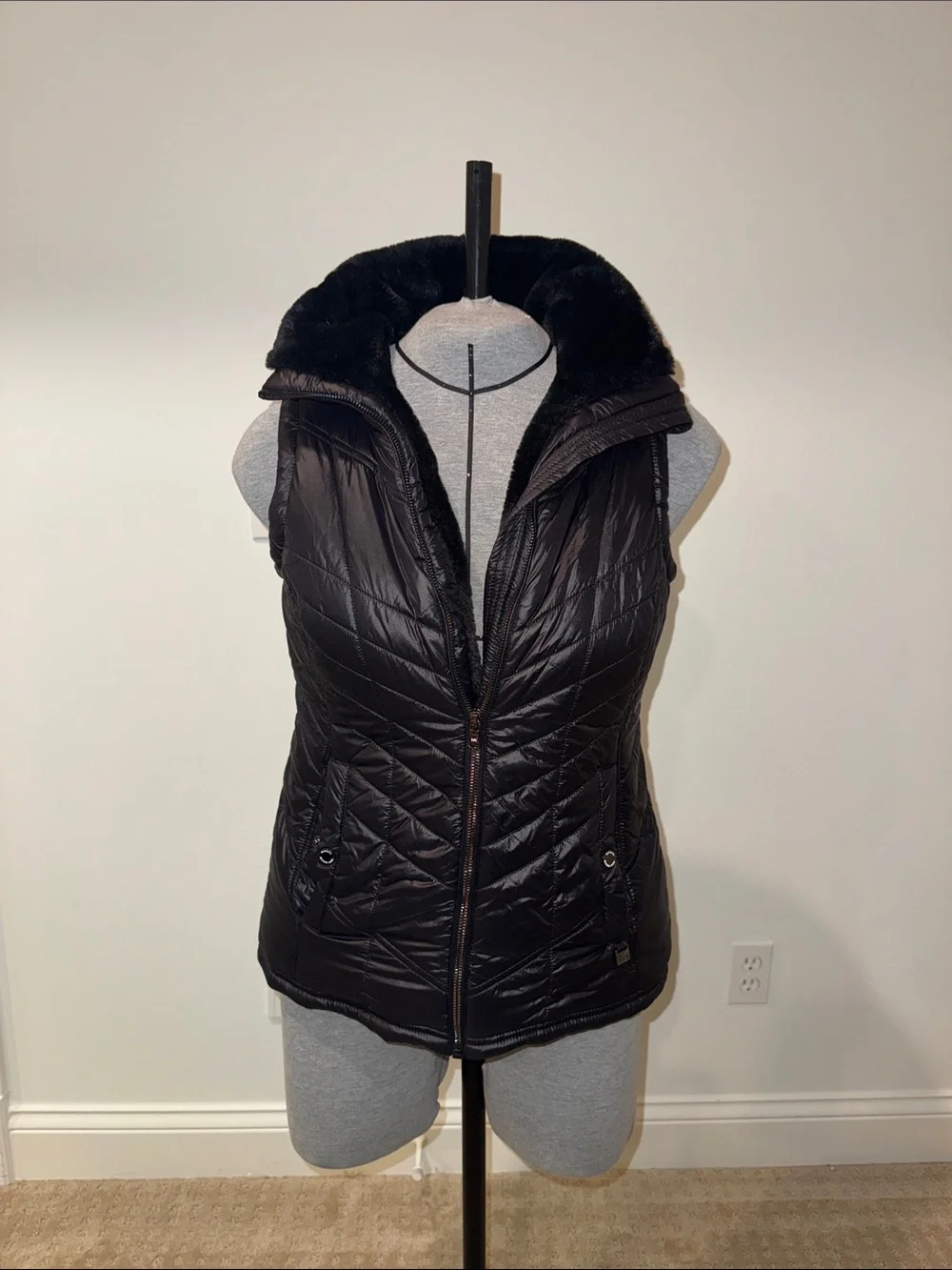 Michael Kors Black Quilted Vest with Faux-Fur Collar